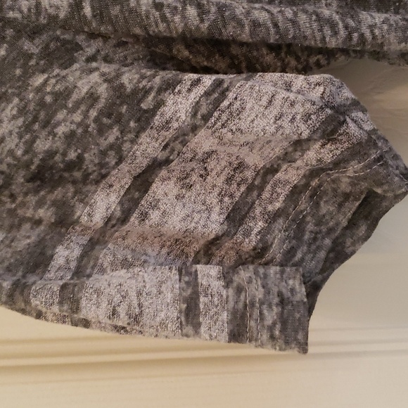 Victoria's Secret Pink tee - Picture 4 of 8